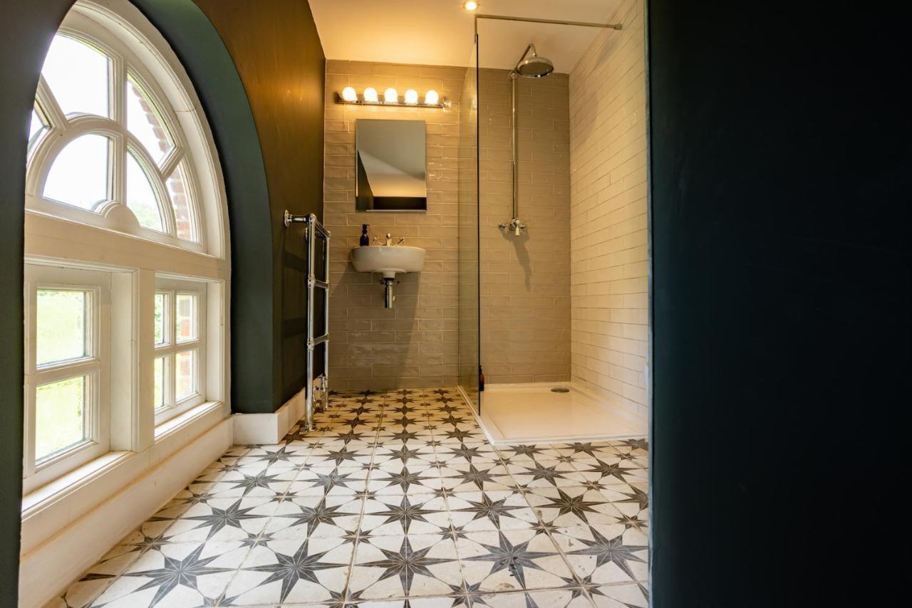 Eastwood Observatory: 12 Bedrooms, Swimming Pool And Tennis Court Hailsham Extérieur photo